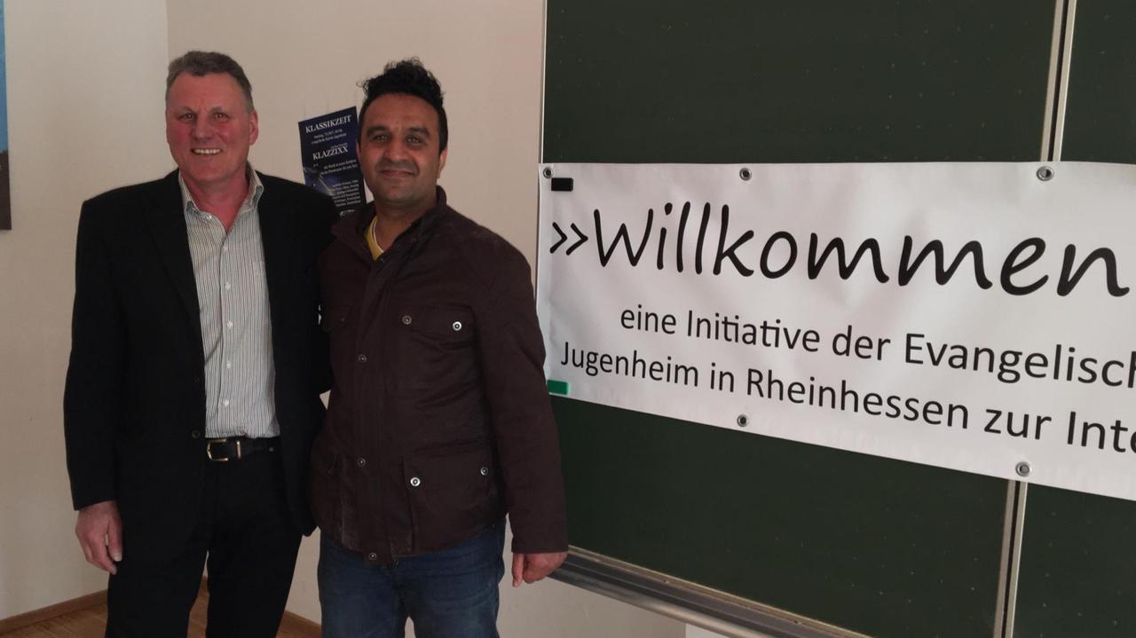 Klaus Zimmermann (l.) war Mohammad Aalos Alltagshelfer in Jugenheim. Aalo wohnt jetzt in Mainz, pflegt aber noch die alten Kontakte. Klaus Zimmermann (l.) war Mohammad Aalos Alltagshelfer in Jugenheim. Aalo wohnt jetzt in Mainz, pflegt aber noch die alten Kontakte.