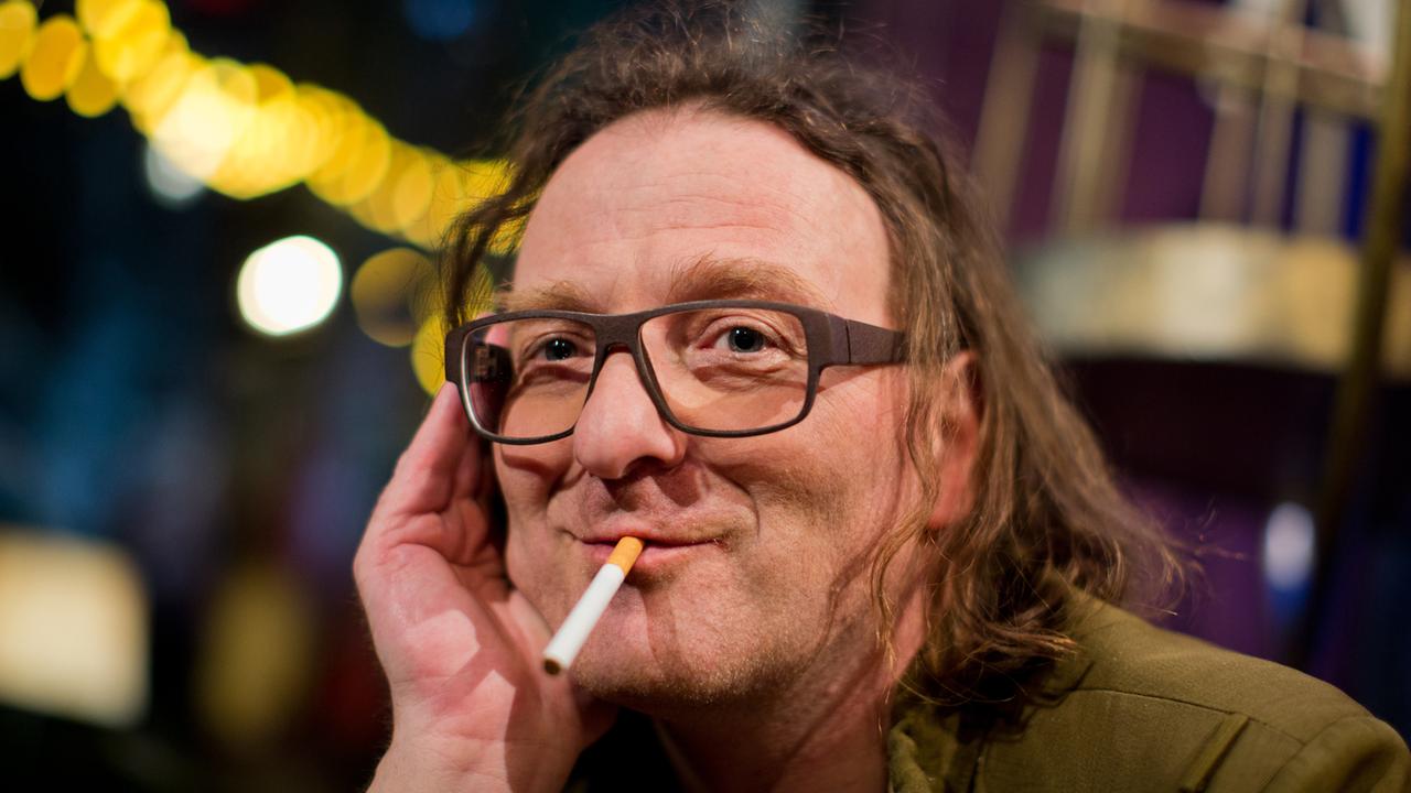 Fotograf Daniel Josefsohn, aufgenommen 2014, zwei Jahre nach seinem Schlaganfall. Fotograf Daniel Josefsohn, aufgenommen 2014, zwei Jahre nach seinem Schlaganfall.