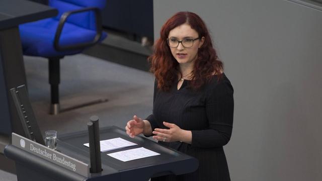 Agnieszka Brugger (Bündnis 90/Die Grünen) bei einer Rede im Deutschen Bundestag.