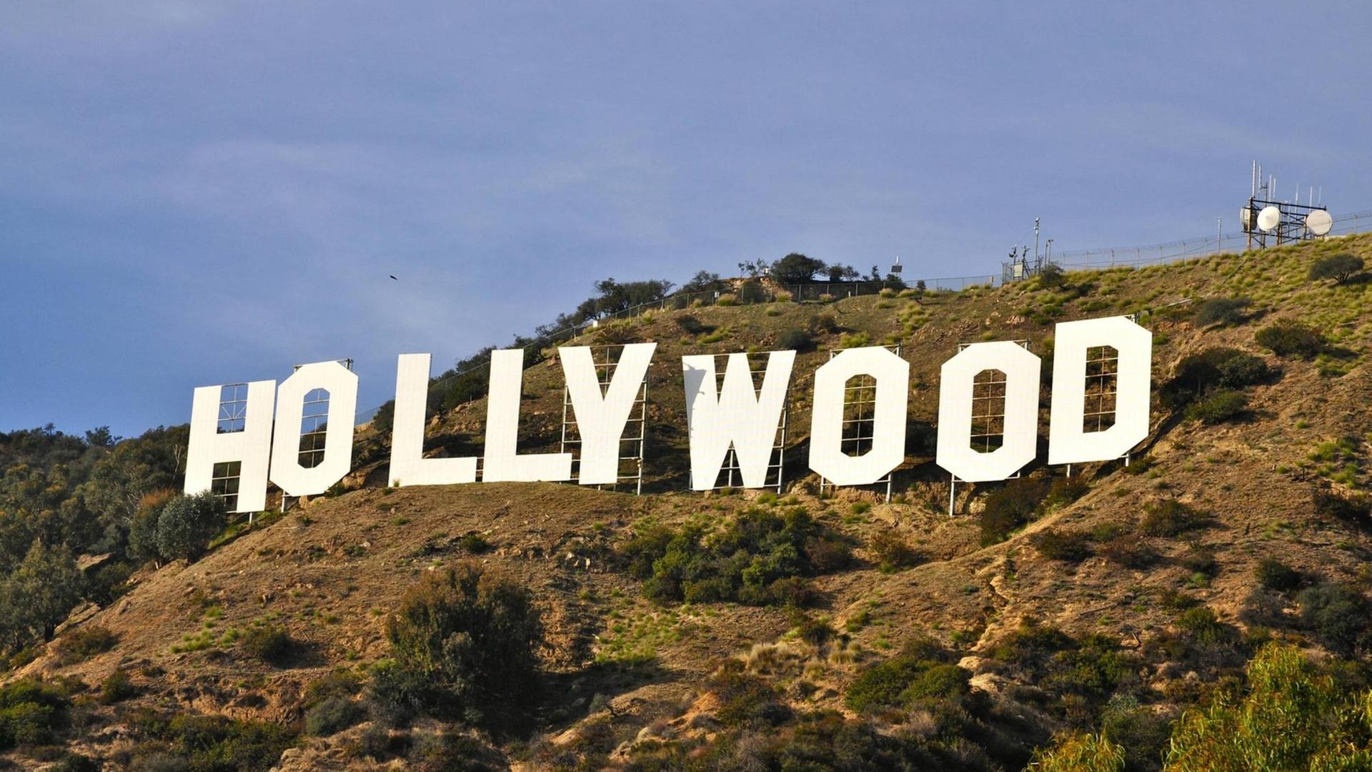Das Hollywood-Schild ist sehr bekannt. Das Hollywood-Schild ist sehr bekannt.