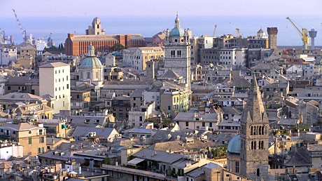 Blick auf die Hauptstadt der italienischen Region Ligurien, Genua Blick auf die Hauptstadt der italienischen Region Ligurien, Genua