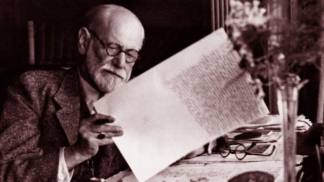 Undatierte Aufnahme von Sigmund Freud