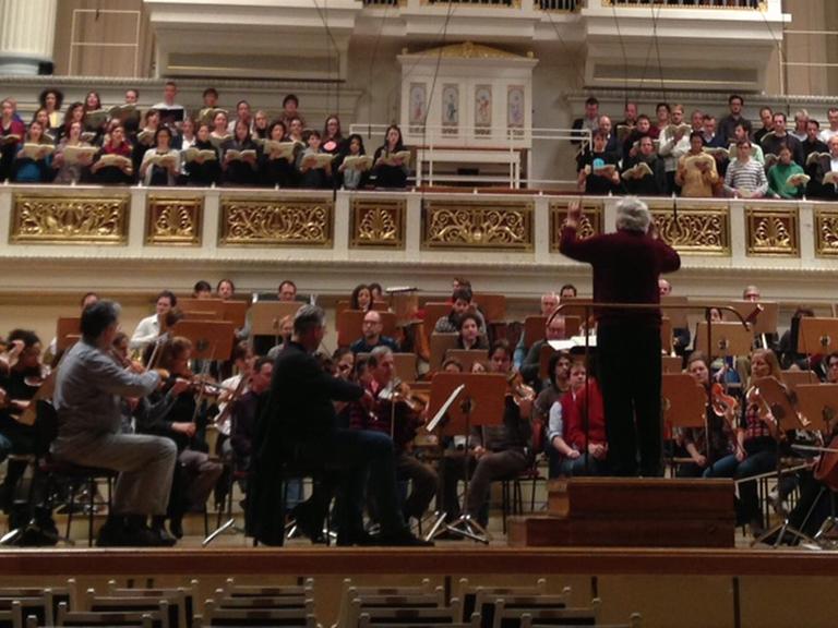 Ein Orchester probt im Konzerthaus am Gendarmenmarkt.