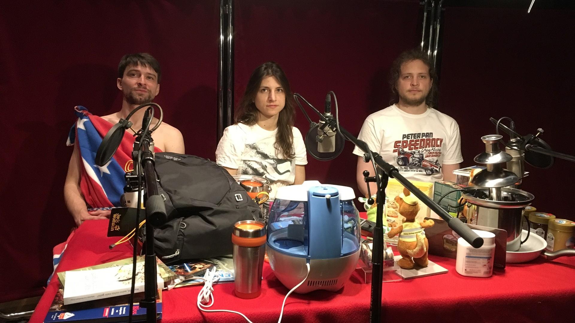 Die Gruppe FUX – Falk Rößler, Nele Stuhler und Stephan Dorn (v.l.n.r.) Die Gruppe FUX – Falk Rößler, Nele Stuhler und Stephan Dorn (v.l.n.r.)