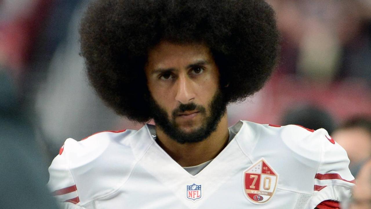 Colin Kaepernick spielte sechs Jahre für die San Francisco 49ers in der National Football League (NFL) Colin Kaepernick spielte sechs Jahre für die San Francisco 49ers in der National Football League (NFL)