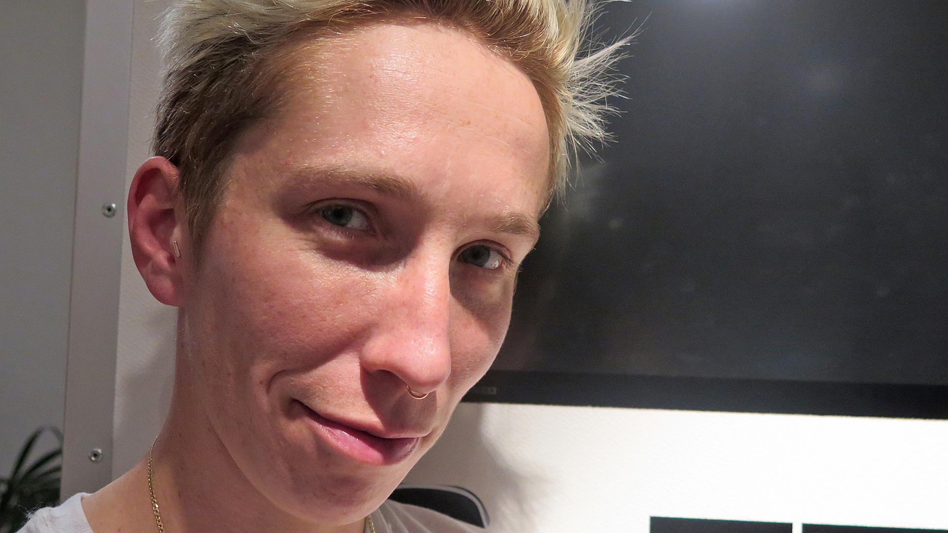 iO Tillett Wright im Studio von Deutschlandfunk Kultur iO Tillett Wright im Studio von Deutschlandfunk Kultur