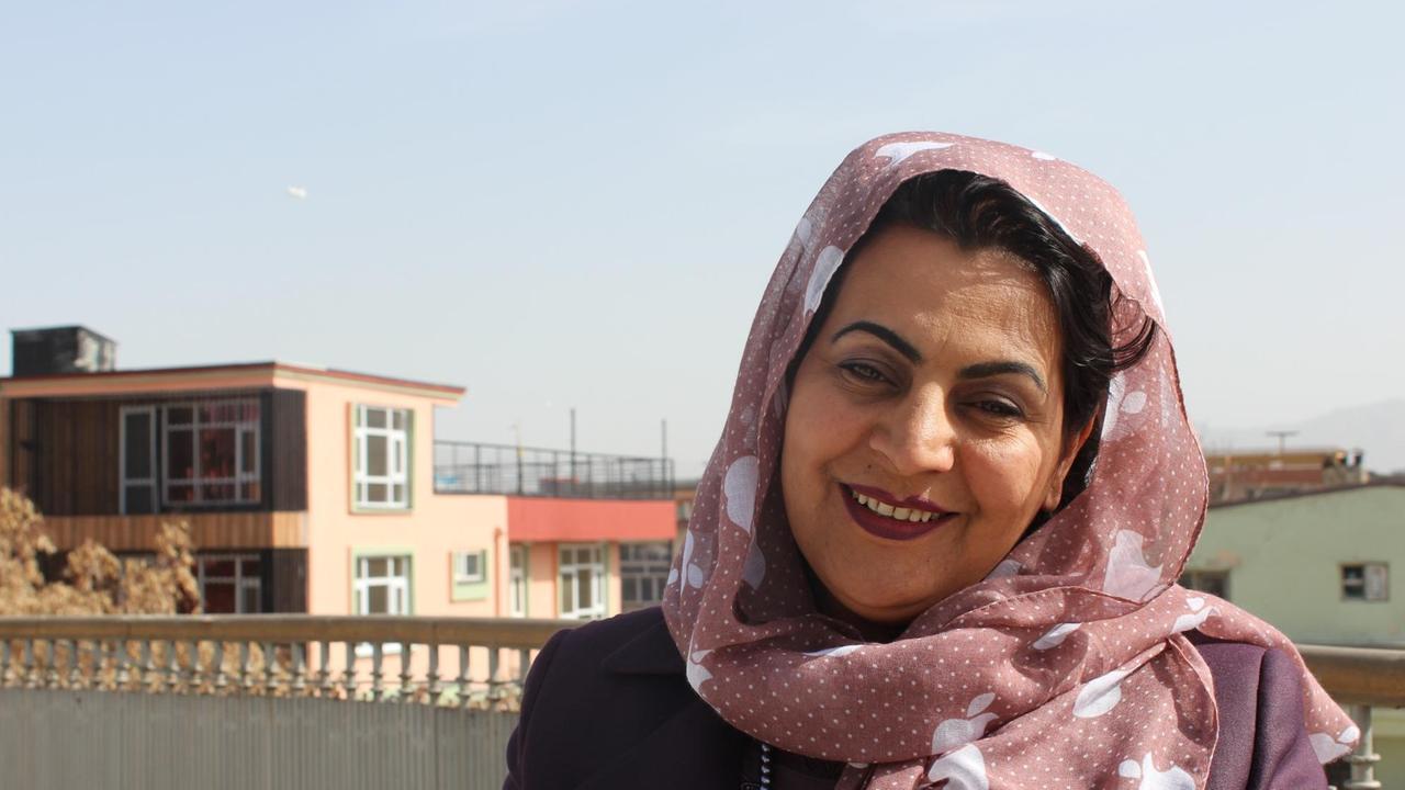 Engagierte Medienfrau - die meisten Sorgen macht sich Farida Nekzad um ihre Tochter, weil sie in Kabul Opfer eines Anschlages werden könnte. Engagierte Medienfrau - die meisten Sorgen macht sich Farida Nekzad um ihre Tochter, weil sie in Kabul Opfer eines Anschlages werden könnte.