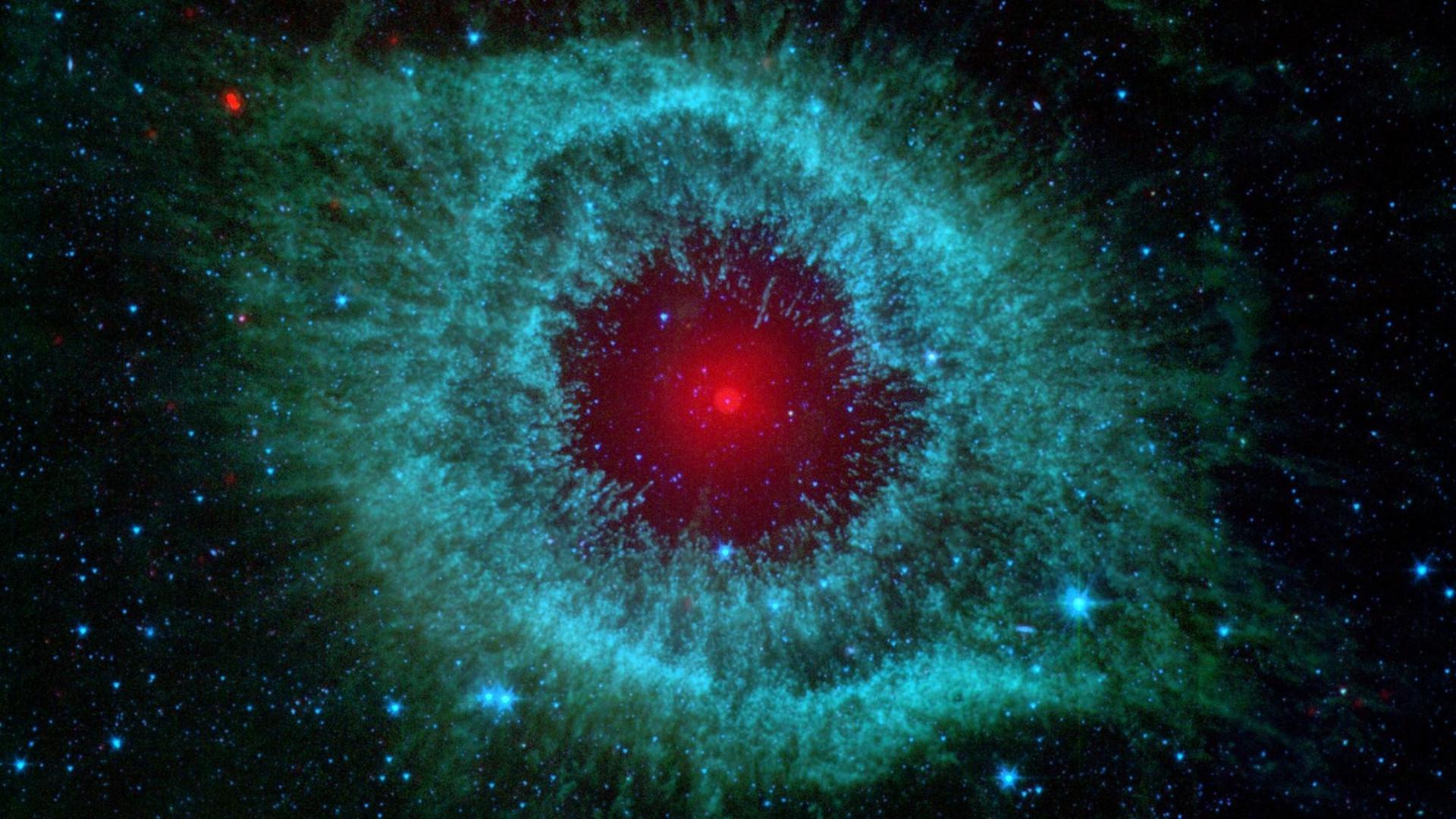 Foto-Infrarotstrahlung inmitten des 700 Lichtjahre entfernten Spiralnebels.