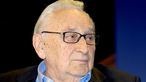 Egon Bahr sagt, seine Neugierde halte ihn fit