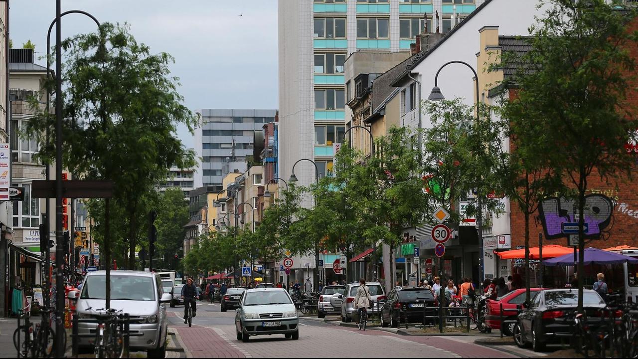 Die Venloer Strasse im Stadteil Ehrenfeld Die Venloer Strasse im Stadteil Ehrenfeld