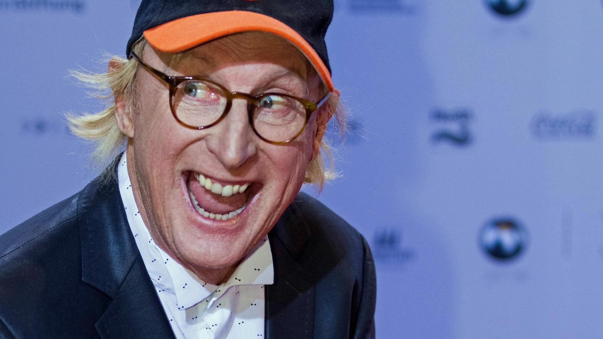 Otto Waalkes im Dezember 2017 in Düsseldorf beim "Deutschen Nachhaltigkeitspreis" Otto Waalkes im Dezember 2017 in Düsseldorf beim "Deutschen Nachhaltigkeitspreis"