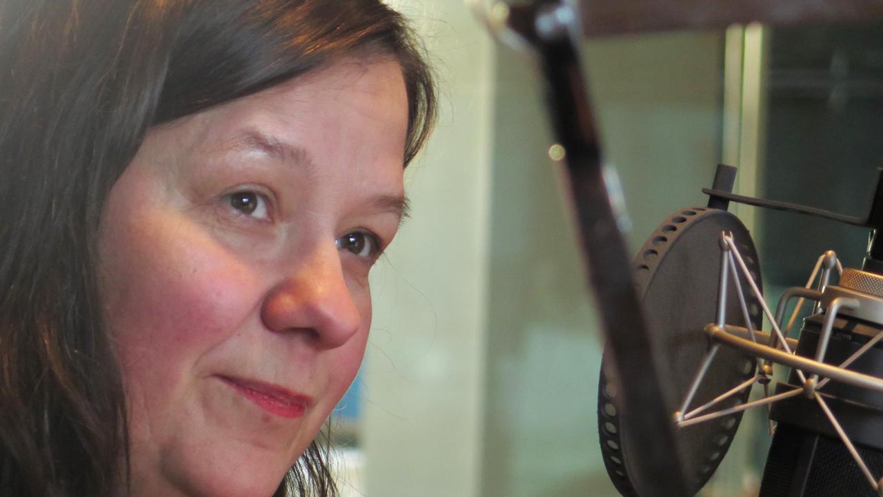 Kuratorin und Theaterwissenschaftlerin Stefanie Wenner Kuratorin und Theaterwissenschaftlerin Stefanie Wenner