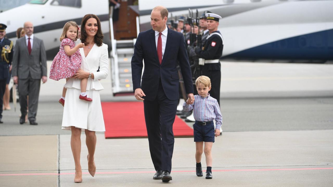 Prinz William und Herzogin Kate mit ihren Kindern George und Charlotte. 