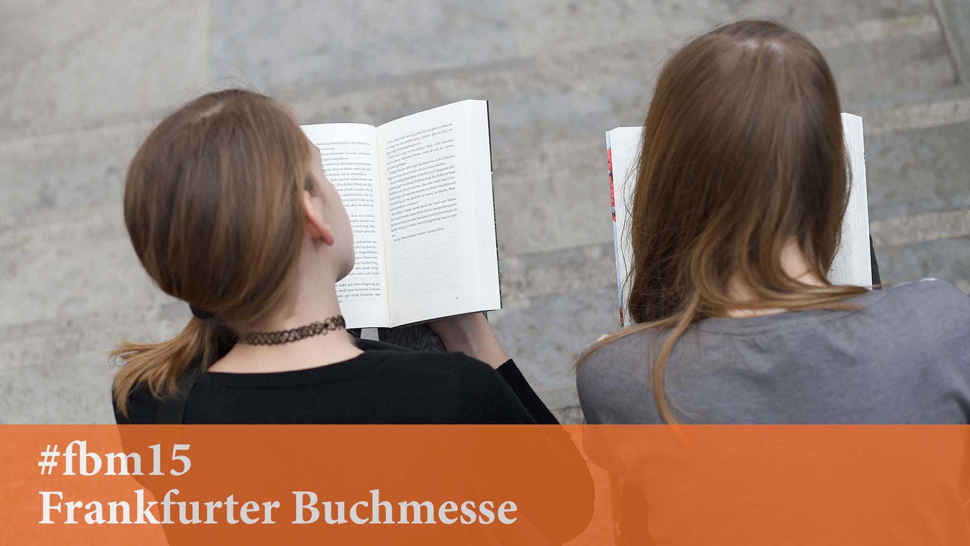Jugendliche finden auf der Frankfurter Buchmesse genügend Lesestoff. Jugendliche finden auf der Frankfurter Buchmesse genügend Lesestoff.
