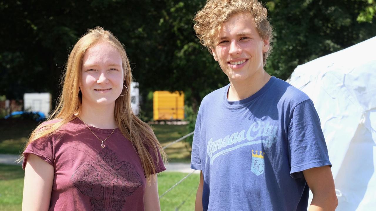Ragna Diederichs und Jakob Blasel vom Organisationsteam des Fridays-For-Future-Sommerkongresses, der in Dortmund stattfindet. Ragna Diederichs und Jakob Blasel vom Organisationsteam des Fridays-For-Future-Sommerkongresses, der in Dortmund stattfindet.