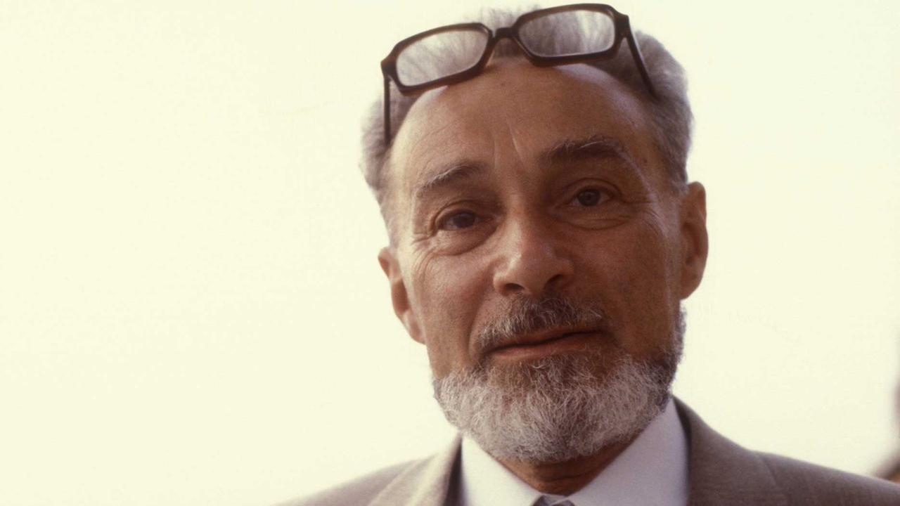 Der italienische Schriftsteller Primo Levi (1919 - 1987), geschätzt im Jahr 1980 Der italienische Schriftsteller Primo Levi (1919 - 1987), geschätzt im Jahr 1980