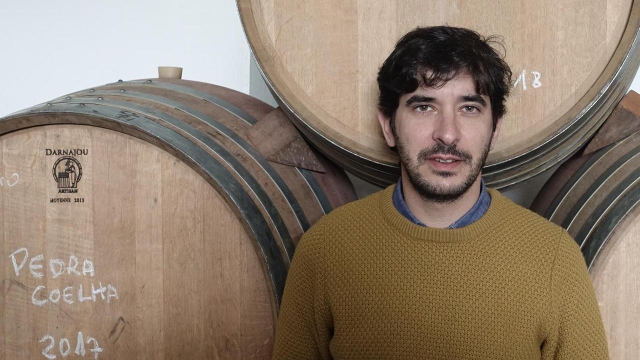 Nach eine ersten Leben als Portugiese in Frankreich hat sich António Madeira als Weinbauer in der Heimat seiner Eltern niedergelassen Nach eine ersten Leben als Portugiese in Frankreich hat sich António Madeira als Weinbauer in der Heimat seiner Eltern niedergelassen