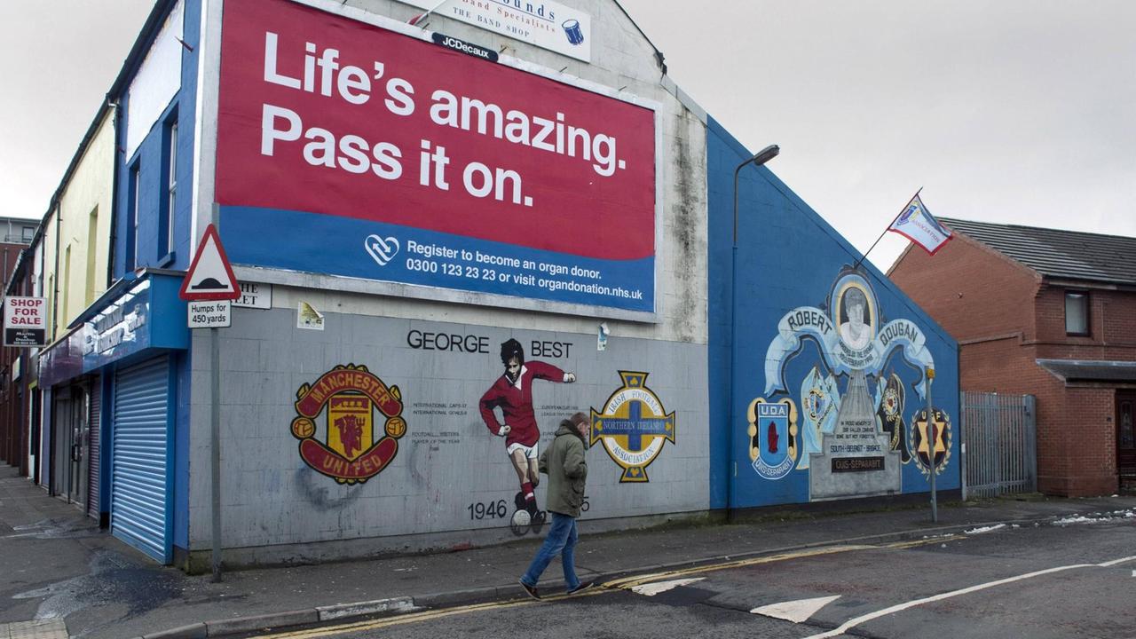 George Best auf einem Wandgemälde in Belfast George Best auf einem Wandgemälde in Belfast