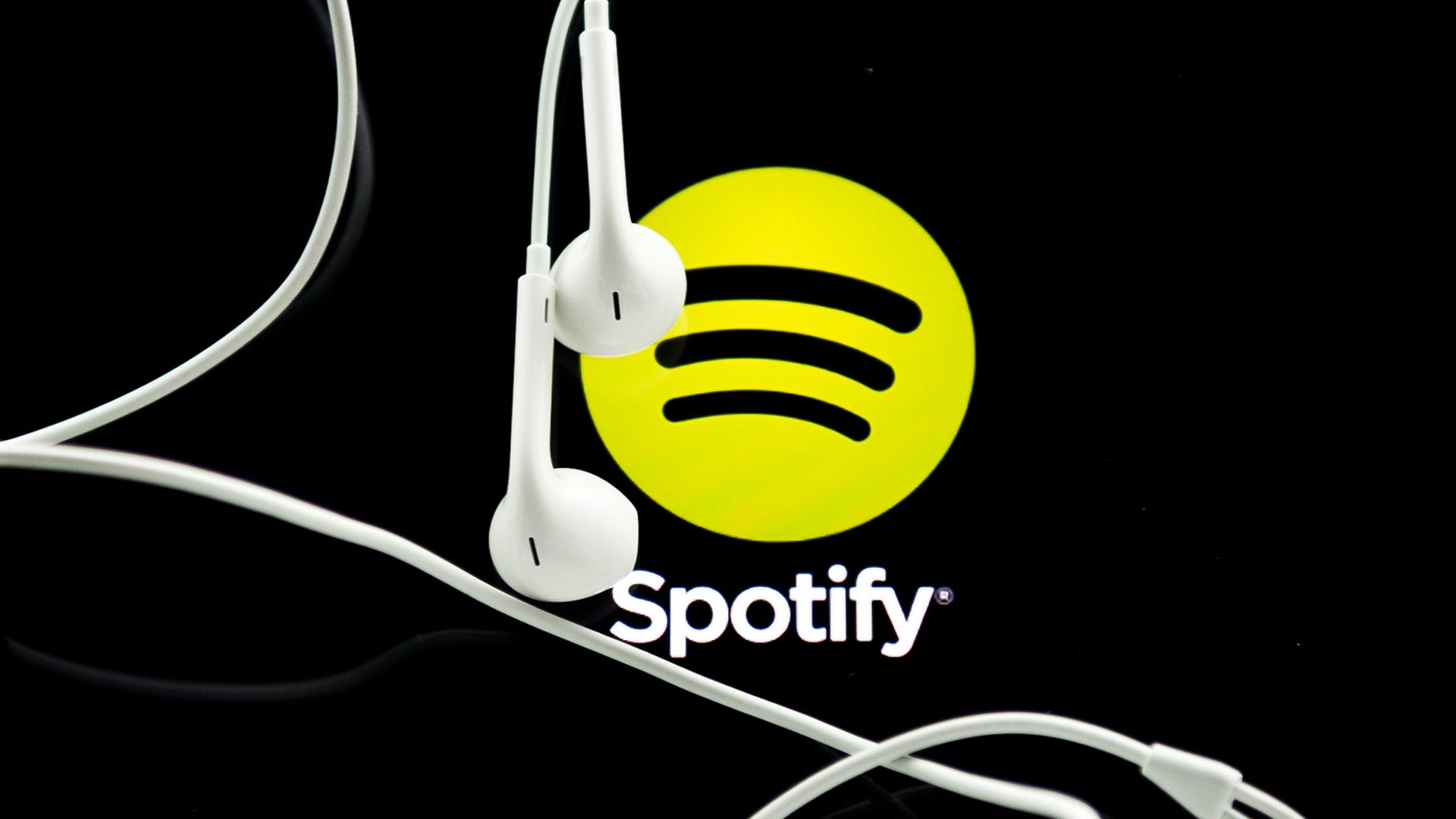 Die App Spotify ist auf einem iPad zu sehen. Die App Spotify ist auf einem iPad zu sehen.