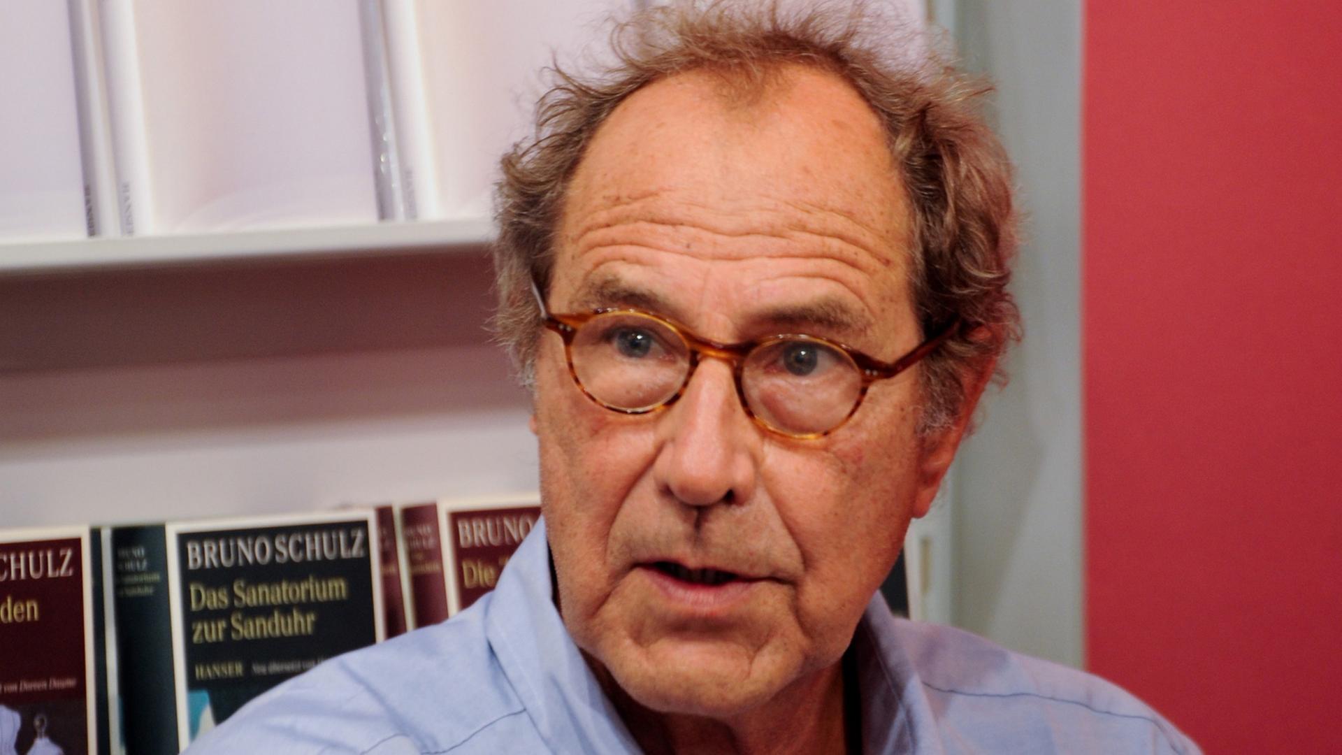 Der Verleger, Dichter, Schriftsteller und Übersetzer Michael Krüger Der Verleger, Dichter, Schriftsteller und Übersetzer Michael Krüger
