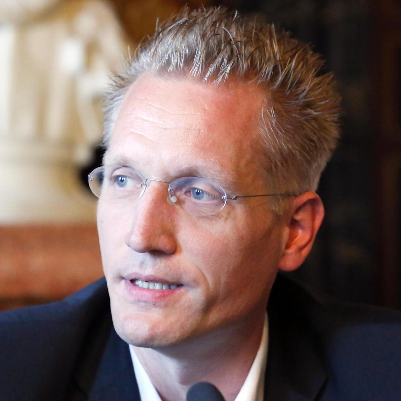 Jurist und Sportfunktionär Jan Pommer (2013) Jurist und Sportfunktionär Jan Pommer (2013)