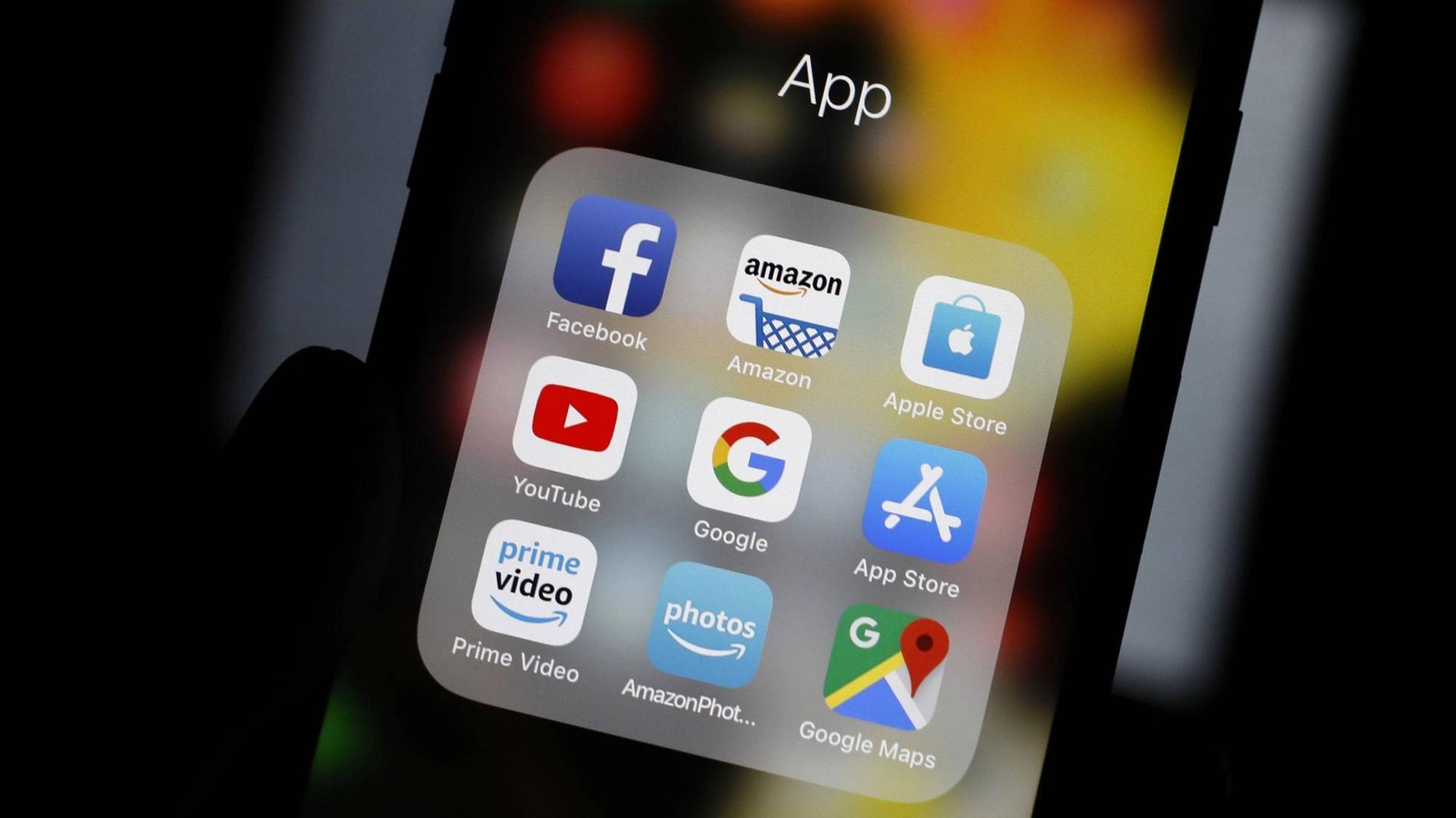 Facebook, Google, Amazon, Apple Facebook, Google, Amazon, Apple