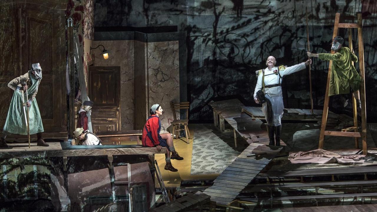 Szene aus William Kentridges "Wozzeck"-Inszenierung bei den Salzburger Festspielen Szene aus William Kentridges "Wozzeck"-Inszenierung bei den Salzburger Festspielen