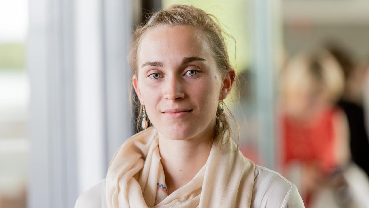Studentin Jeanne Meyer Studentin Jeanne Meyer
