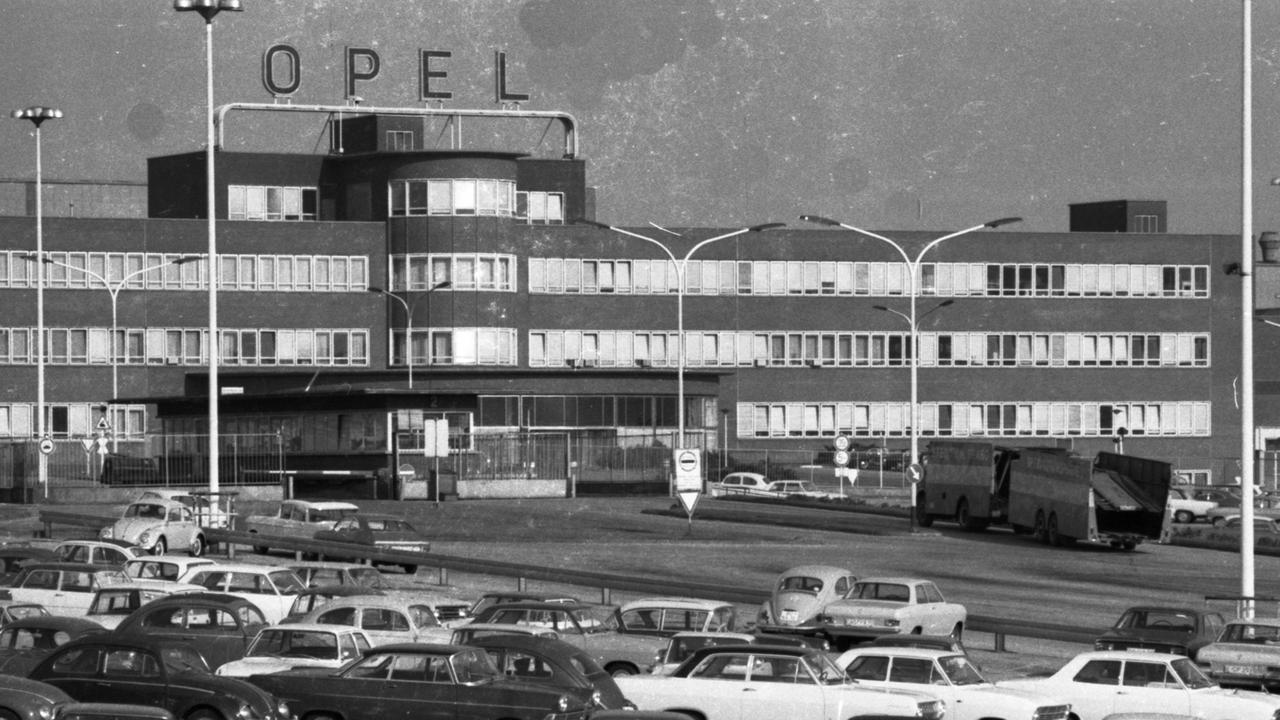 Da war die Welt noch in Ordnung: Das Opel-Werk in Bochum 1968.