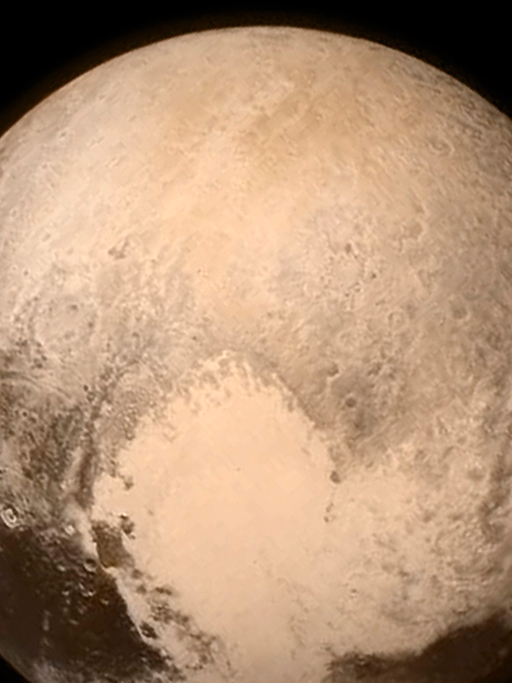 Der Pluto, fotografiert von der Sonde New Horizons
