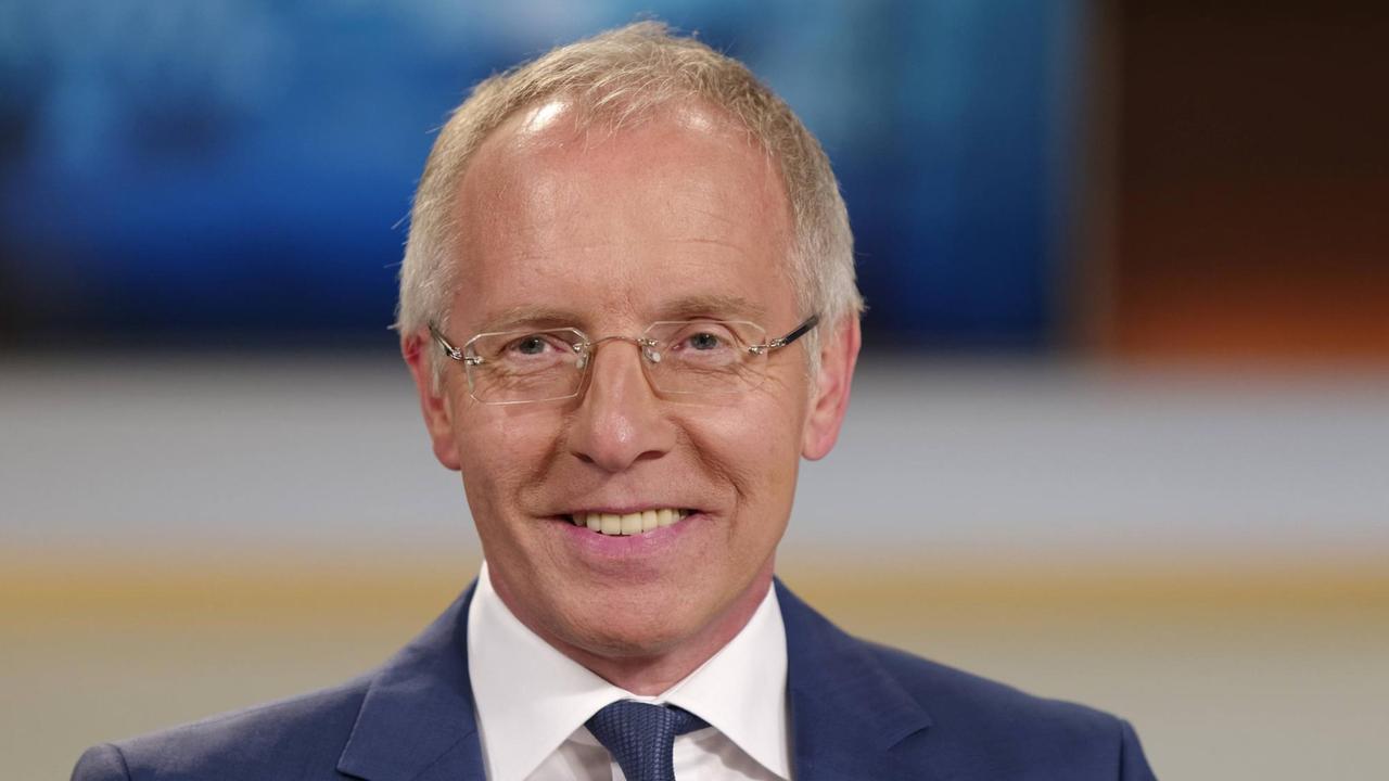 Karl-Rudolf Korte, Politikwissenschaftler und Professor an der Universität Duisburg-Essen Karl-Rudolf Korte, Politikwissenschaftler und Professor an der Universität Duisburg-Essen