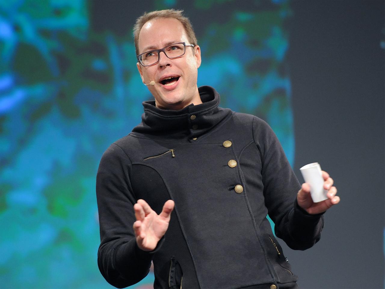 Der netzpolitische Aktivist und Journalist Markus Beckedahl bei der Internetkonferenz Republica in Berlin. Der netzpolitische Aktivist und Journalist Markus Beckedahl bei der Internetkonferenz Republica in Berlin.
