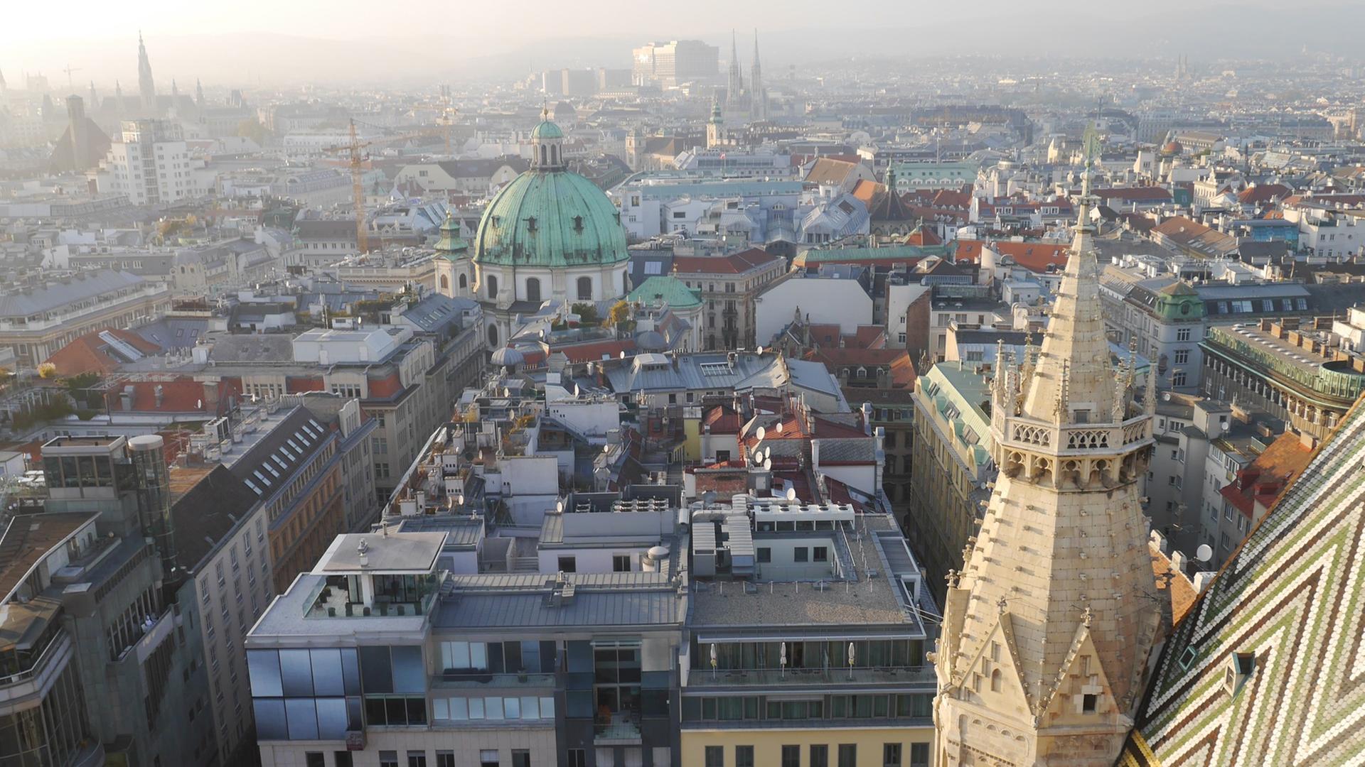 Der Blick über Wien vom Stephansdom. Der Blick über Wien vom Stephansdom.