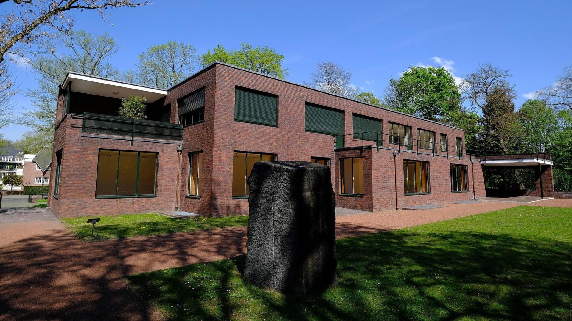 Das Bild zeigt die Villa Haus Esters in Krefeld. Das Bild zeigt die Villa Haus Esters in Krefeld.