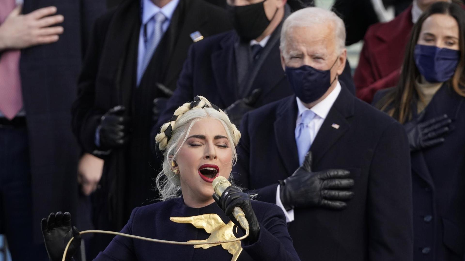 Lady Gaga bei der Amtseinführung von US-Präsident Joe Biden Lady Gaga bei der Amtseinführung von US-Präsident Joe Biden