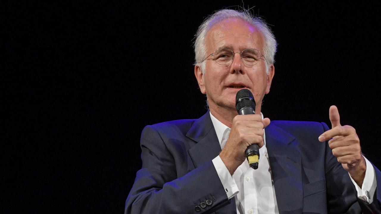 Harald Schmidt, hier im Stadttheater Gmunden Harald Schmidt, hier im Stadttheater Gmunden