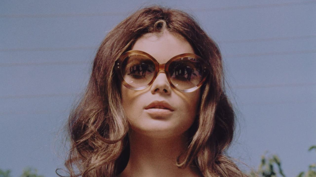 Uschi Glas in Zbynek Brynychs Film "Die Weibchen" von 1970 Uschi Glas in Zbynek Brynychs Film "Die Weibchen" von 1970