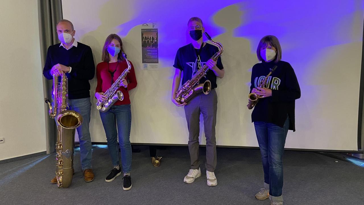 Andreas van Zoelen, Eva Kotar, Paweł Filipowicz, Christine Rall (v.l.n.r) Andreas van Zoelen, Eva Kotar, Paweł Filipowicz, Christine Rall (v.l.n.r)