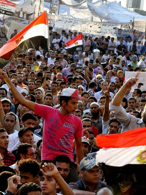 Demonstranten auf den Tahrir-Platz in Kairo