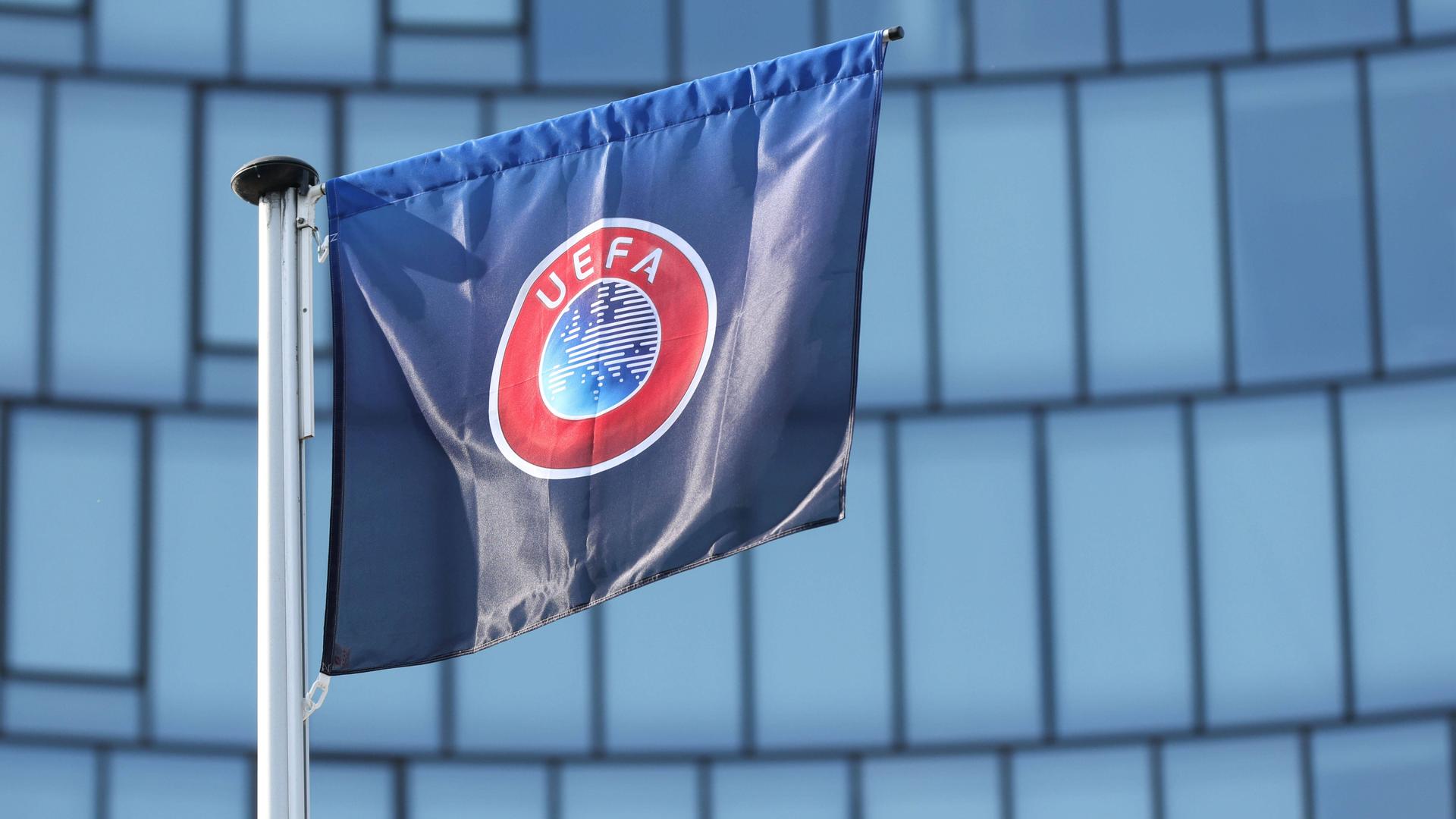 Eine Fahne der UEFA Eine Fahne der UEFA