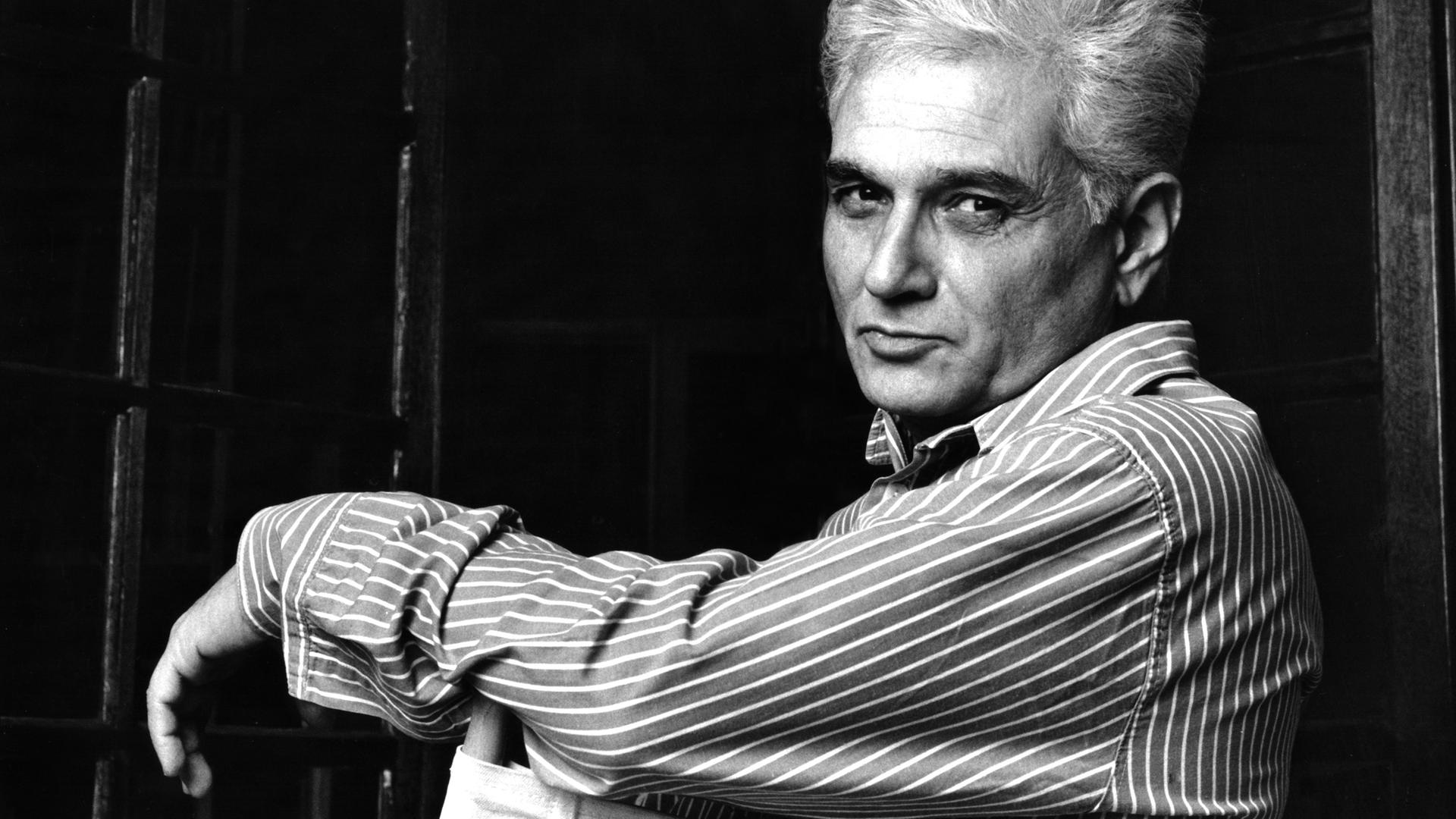 Porträt des französischen Philosophen Jacques Derrida, 1988.