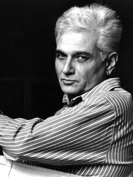Porträt des französischen Philosophen Jacques Derrida, 1988.