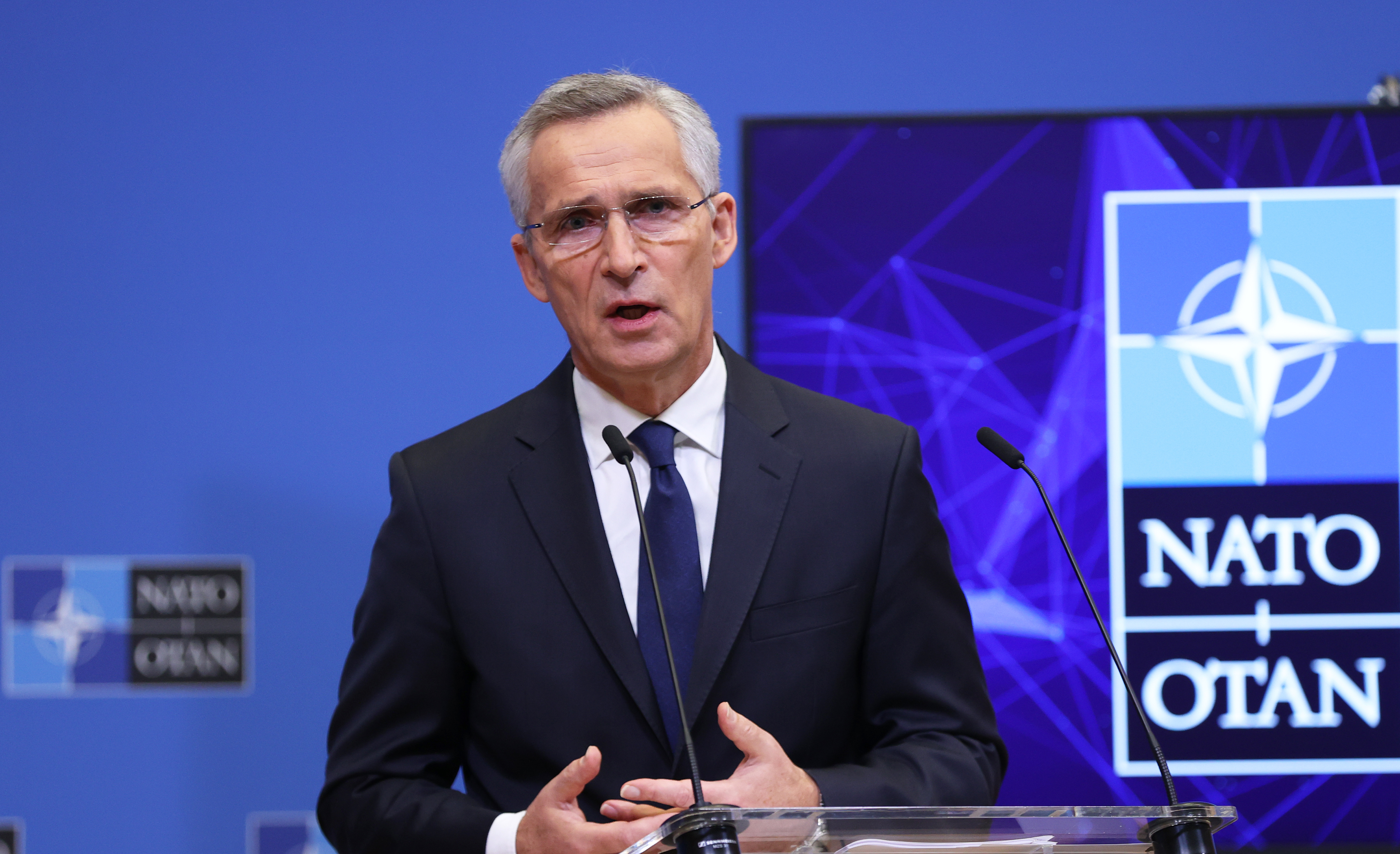 Militärausgaben - NATO-Generalsekretär Stoltenberg erwartet Anhebung des Zwei-Prozent-Ziels