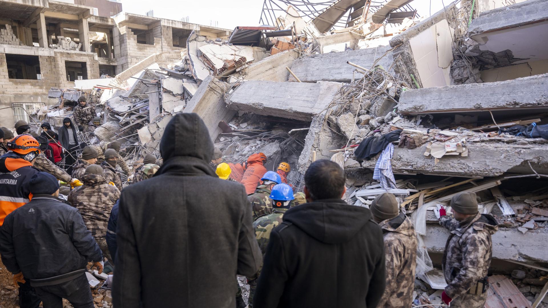 Zerstörte Gebäude nach dem Erdbeben im türkischen Kahramanmaras Zerstörte Gebäude nach dem Erdbeben im türkischen Kahramanmaras