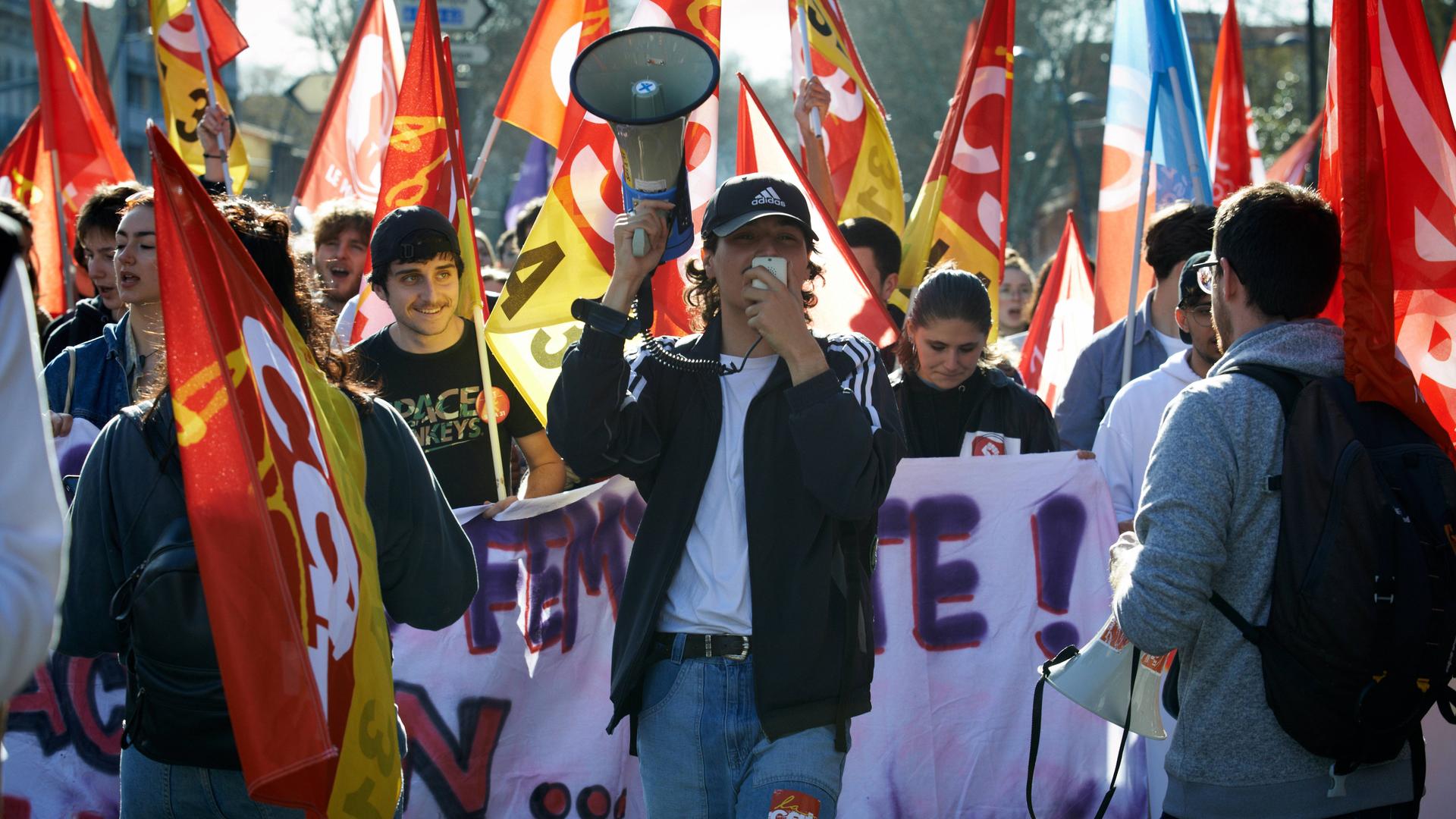 Demonstranten in Frankreich protestieren gegen die Rentenreform Demonstranten in Frankreich protestieren gegen die Rentenreform