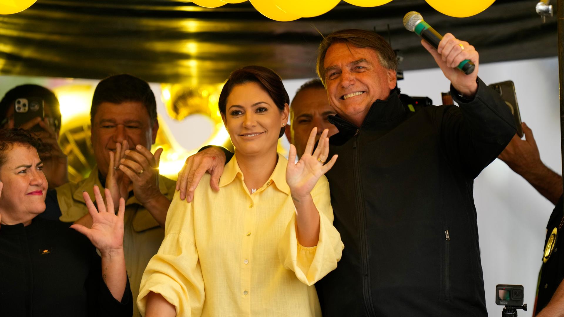 Brasilien - Bolsonaro und Lula beginnen ihre Wahlkämpfe