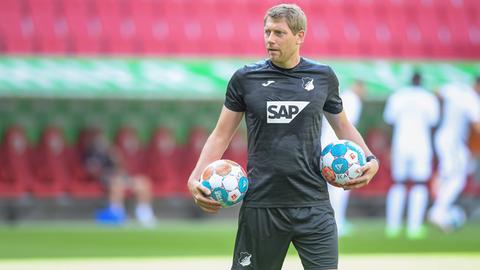 Der bisherige Torwarttrainer der TSG Hoffenheim, Michael Rechner, wechselt zum FC Bayern.