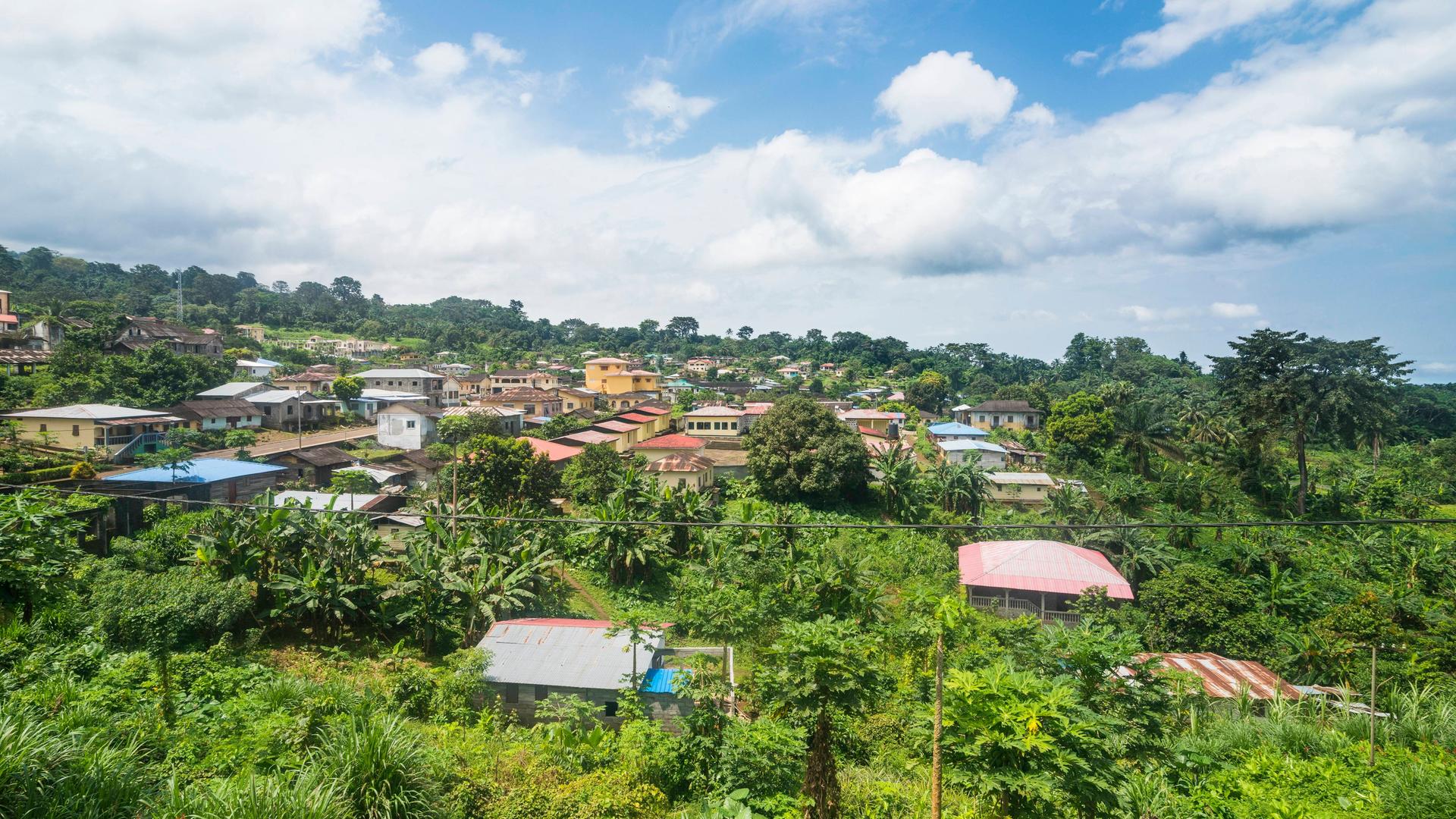 Auf Äquatorialguinea sind neun Menschen am Marburg-Virus gestorben, 16 Personen haben sich wahrscheinlich angesteckt, fast 200 sind in Quarantäne. Auf Äquatorialguinea sind neun Menschen am Marburg-Virus gestorben, 16 Personen haben sich wahrscheinlich angesteckt, fast 200 sind in Quarantäne.