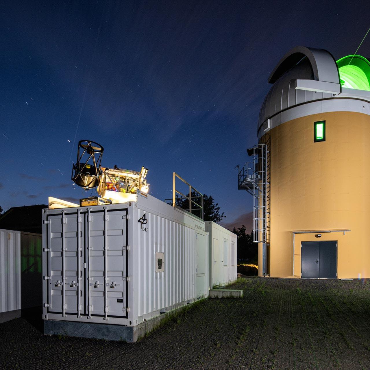 Neues Observatorium des DLR - Per Laser auf der Suche nach Weltraumschrott