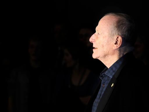 Seitenansicht eines älteren Mannes: Porträt von Wolfgang Kohlhaase auf der Berlinale 2015.